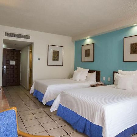 Barcelo Ixtapa All Inclusive Exterior photo